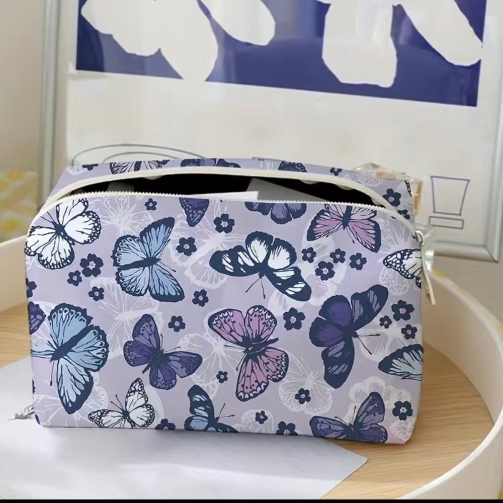Butterfly Print Travel Cometic Bag